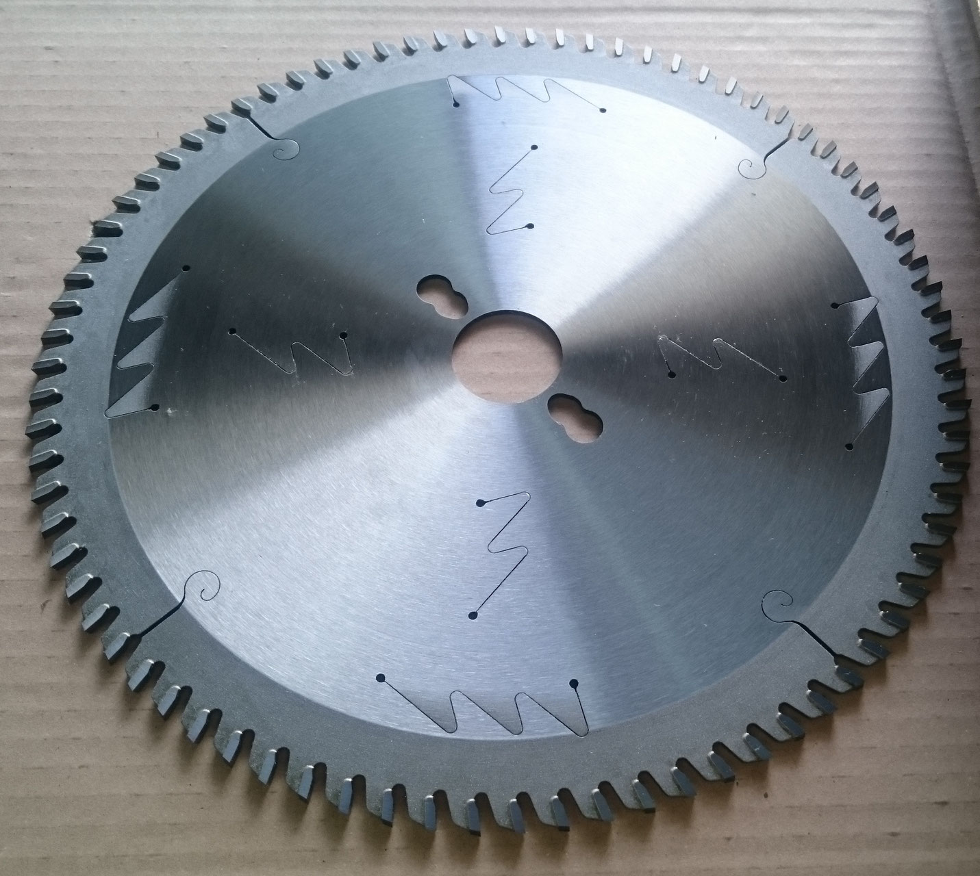 SAW BLADE 300MMX30MMX96TTH P WOOD